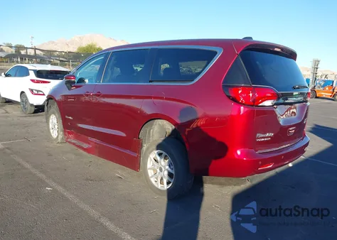 2023 Chrysler Voyager Lx z USA, uszkodzony, nr VIN 2C4RC1CG3PR513255